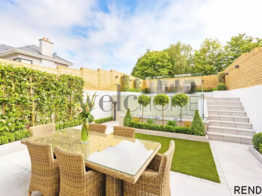 Immagine 13 di Villetta a schiera in vendita  a Campi Bisenzio