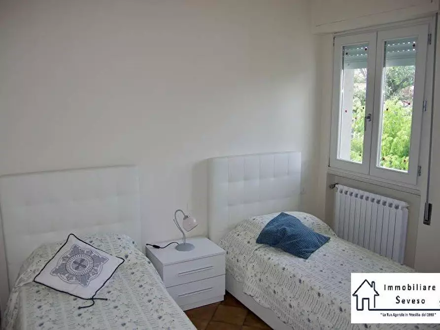 Immagine 21 di Casa bifamiliare in affitto  a Forte Dei Marmi