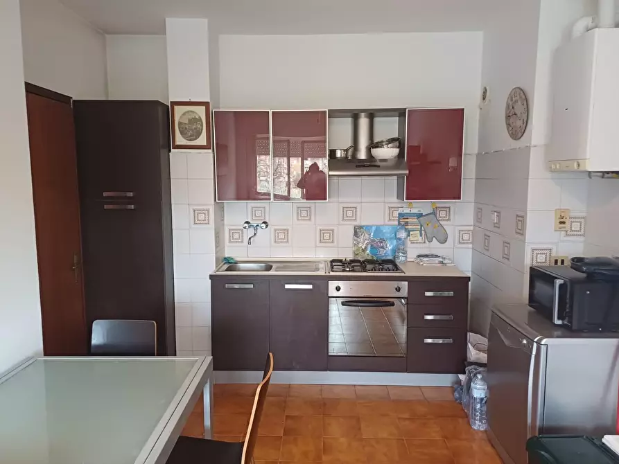 Immagine 2 di Appartamento in vendita  a Ortonovo