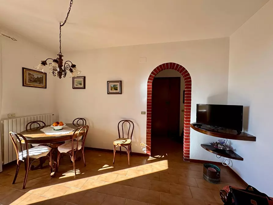 Immagine 9 di Appartamento in vendita  a Rosignano Marittimo