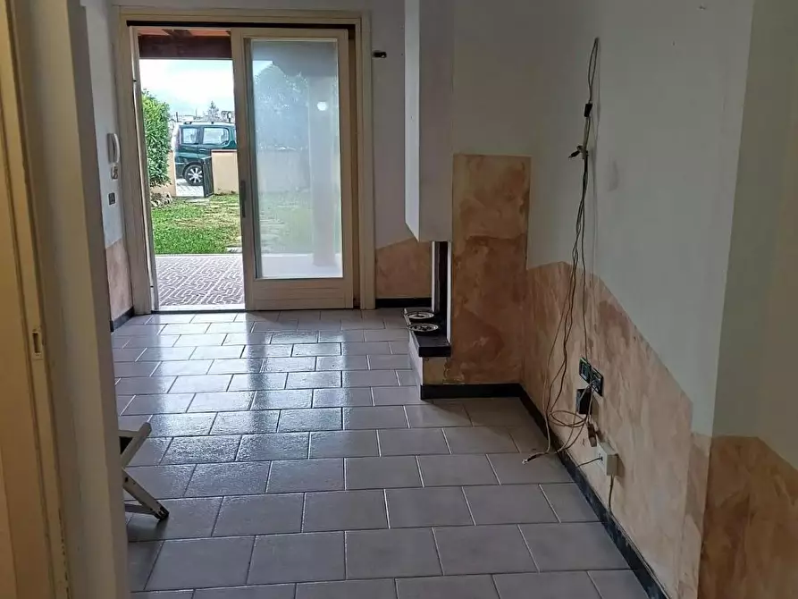 Immagine 10 di Villetta a schiera in vendita  a Ameglia