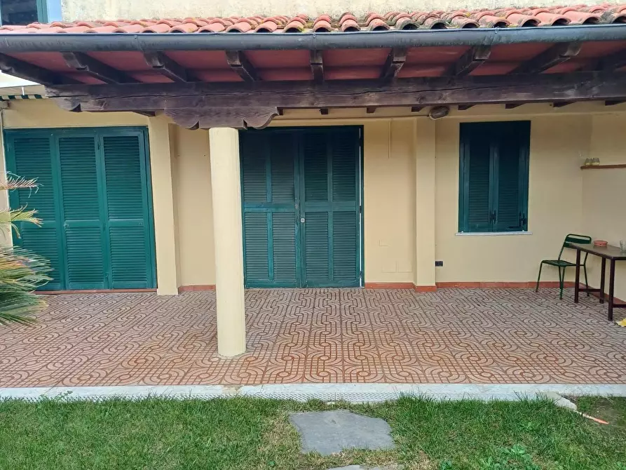 Immagine 3 di Villetta a schiera in vendita  a Ameglia