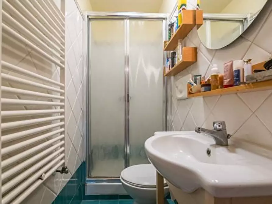 Immagine 12 di Appartamento in vendita  a Pontedera