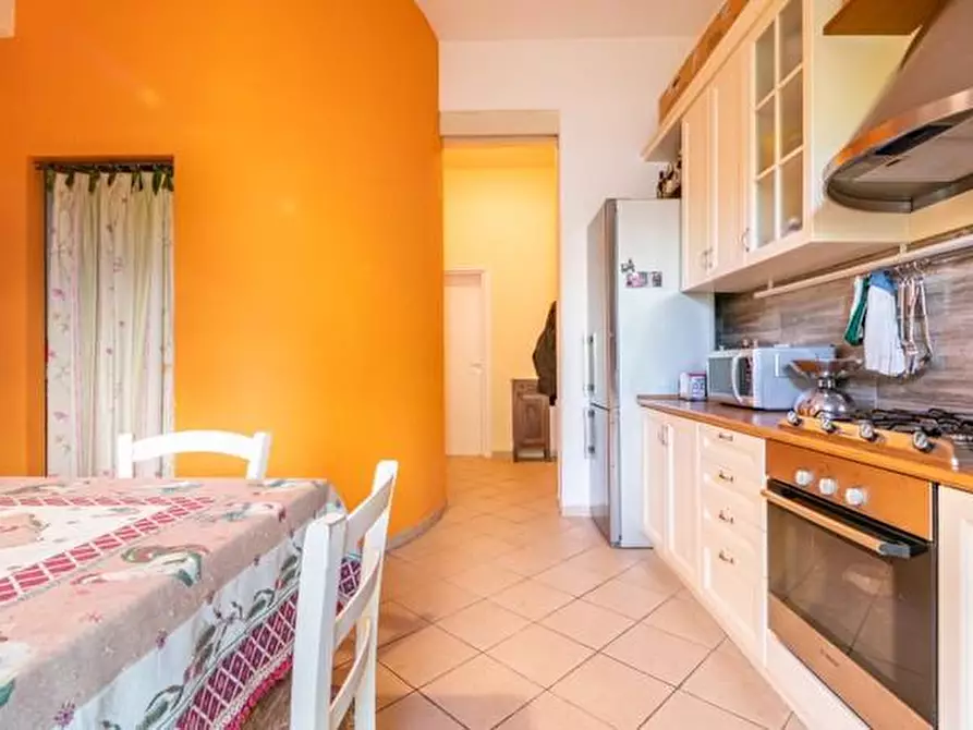 Immagine 4 di Appartamento in vendita  a Pontedera