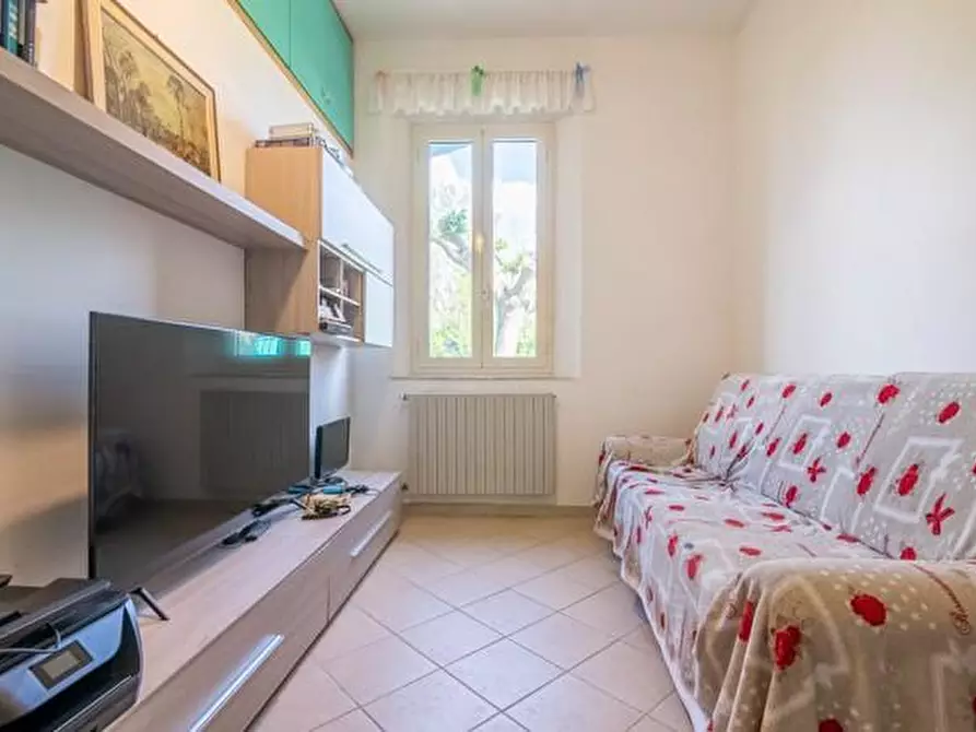 Immagine 10 di Appartamento in vendita  a Pontedera