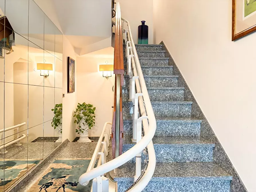 Immagine 26 di Appartamento in vendita  a Empoli