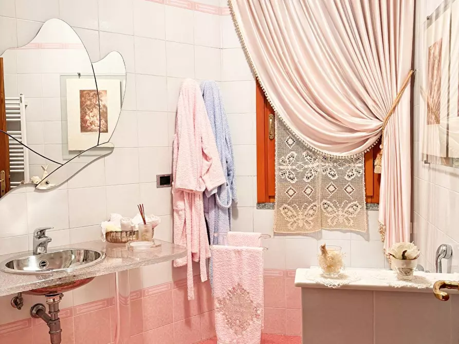 Immagine 24 di Appartamento in vendita  a Empoli