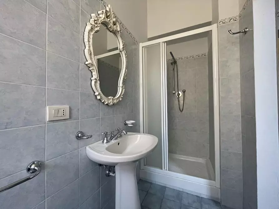 Immagine 25 di Appartamento in affitto  a Siena