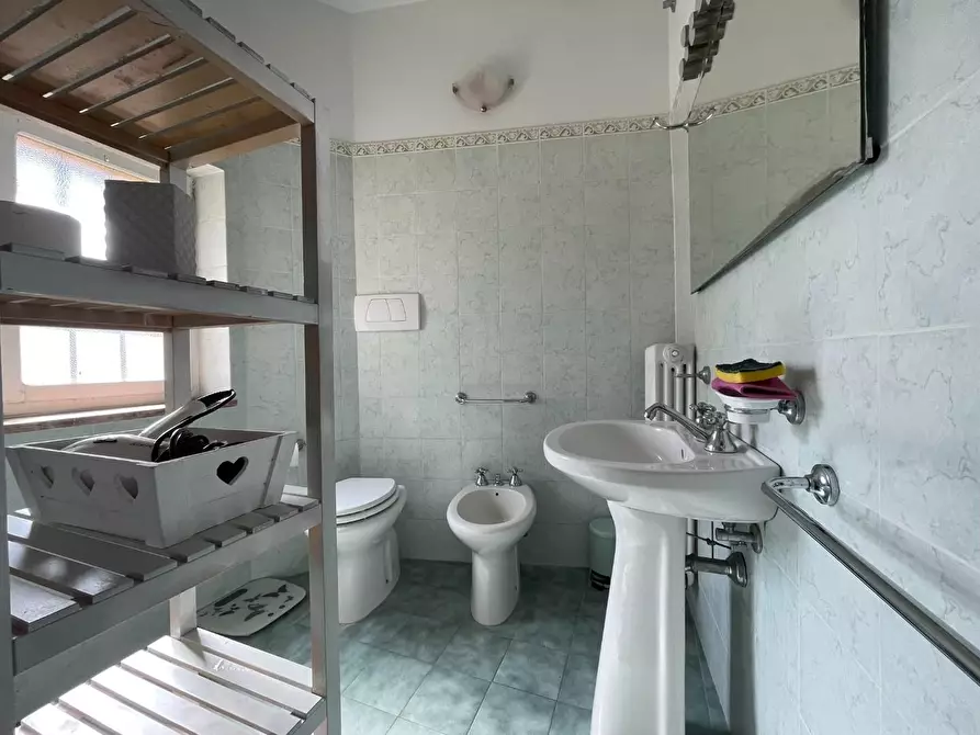 Immagine 17 di Appartamento in affitto  a Siena