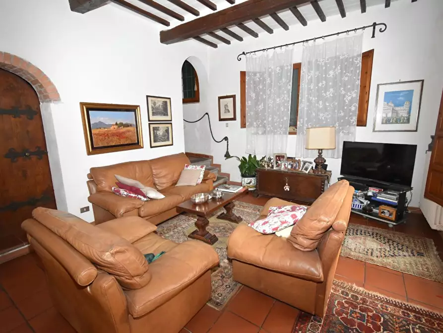 Immagine 8 di Rustico / casale in vendita  a San Giuliano Terme