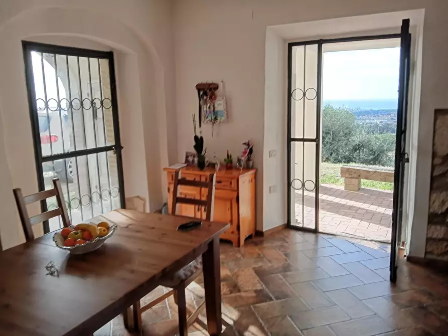 Immagine 6 di Villa in vendita  a Rosignano Marittimo