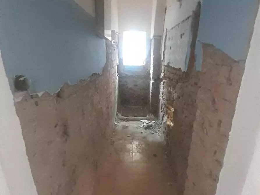 Immagine 4 di Villa in vendita  a Pisa