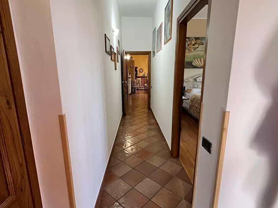 Immagine 5 di Appartamento in vendita  a Colle Di Val D'elsa