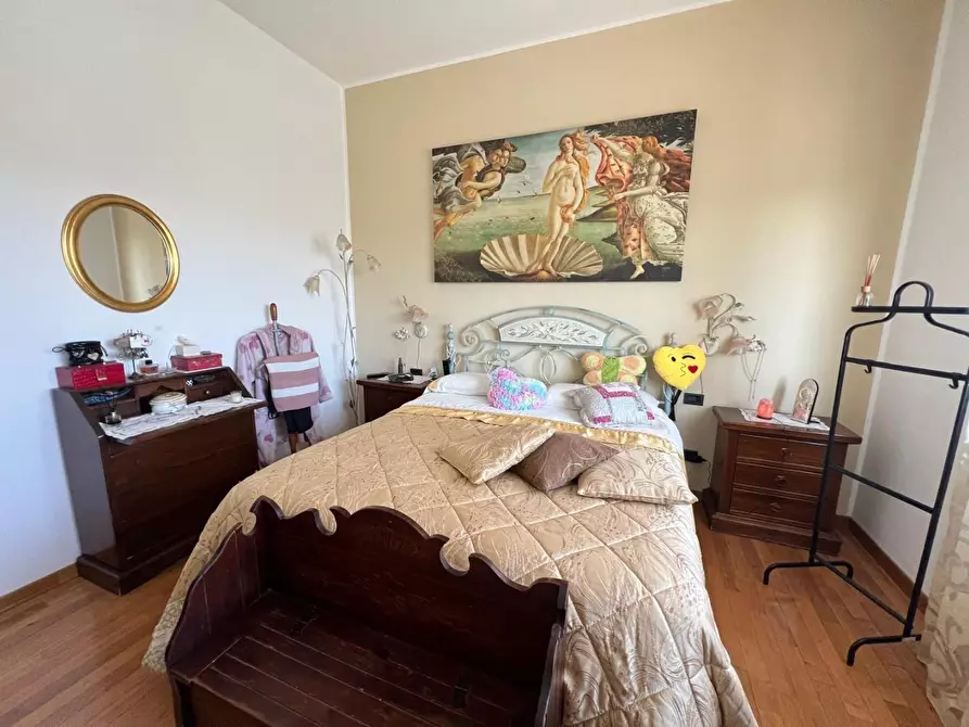 Immagine 12 di Appartamento in vendita  a Colle Di Val D'elsa