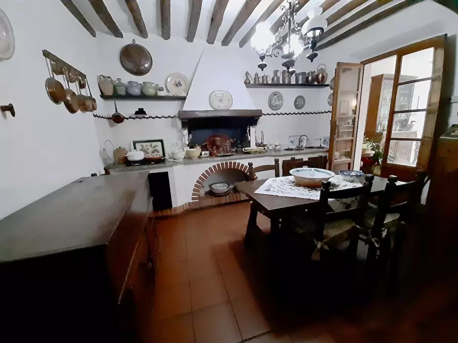 Immagine 18 di Villa in vendita  a San Giuliano Terme