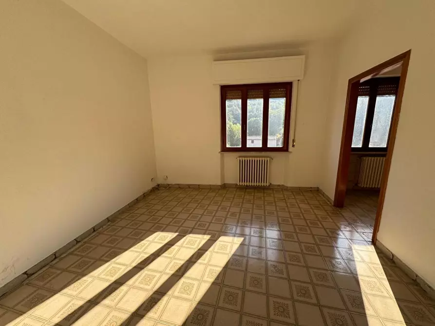 Immagine 11 di Appartamento in vendita  a Buti