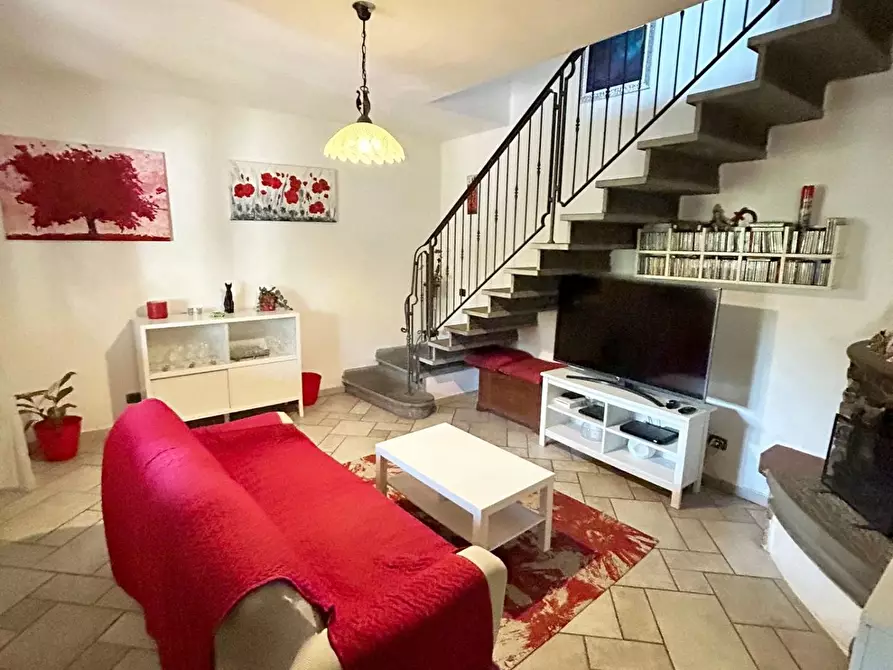 Immagine 14 di Casa bifamiliare in vendita  a Massarosa