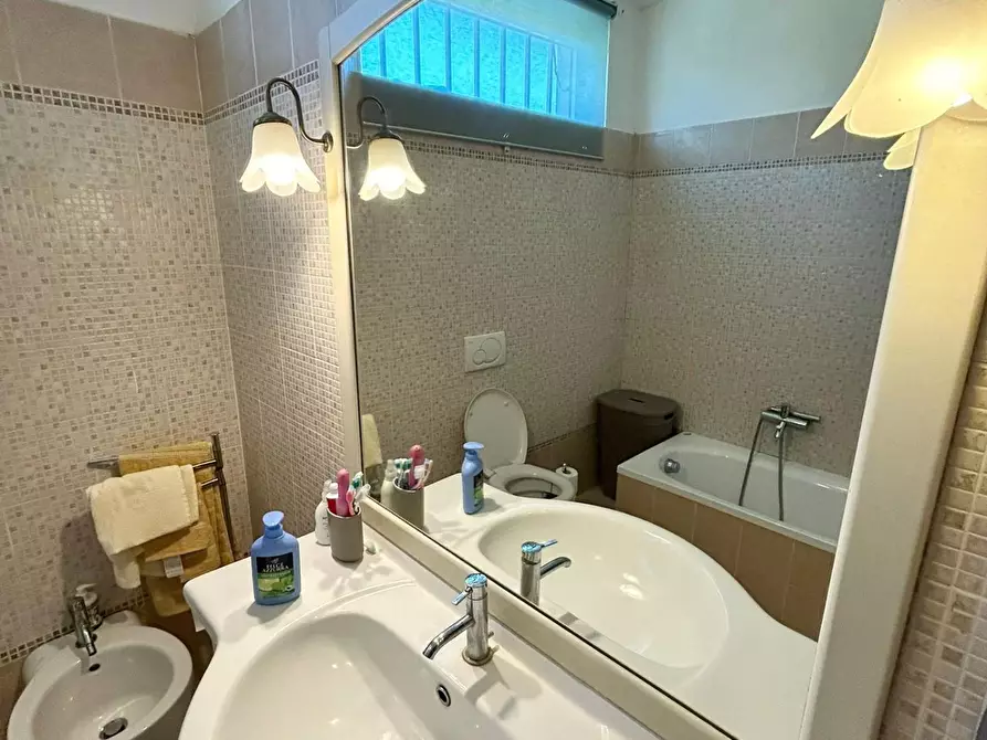 Immagine 37 di Casa bifamiliare in vendita  a Massarosa
