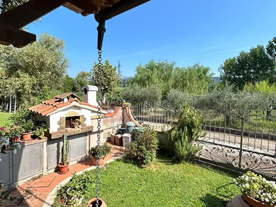 Immagine 4 di Casa bifamiliare in vendita  a Massarosa