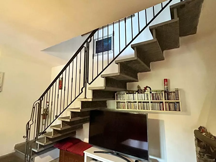 Immagine 17 di Casa bifamiliare in vendita  a Massarosa