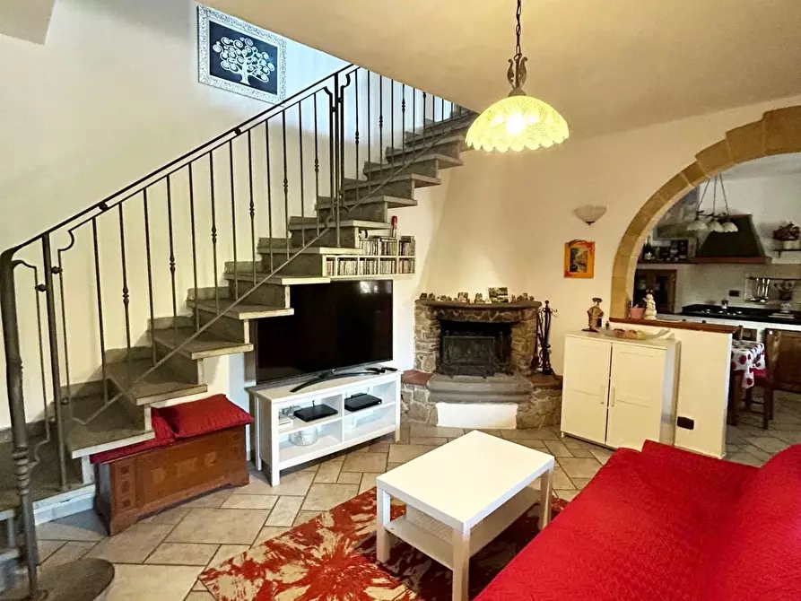 Immagine 15 di Casa bifamiliare in vendita  a Massarosa