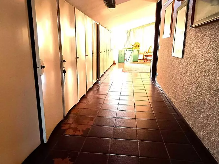 Immagine 30 di Villa in vendita  a Montignoso