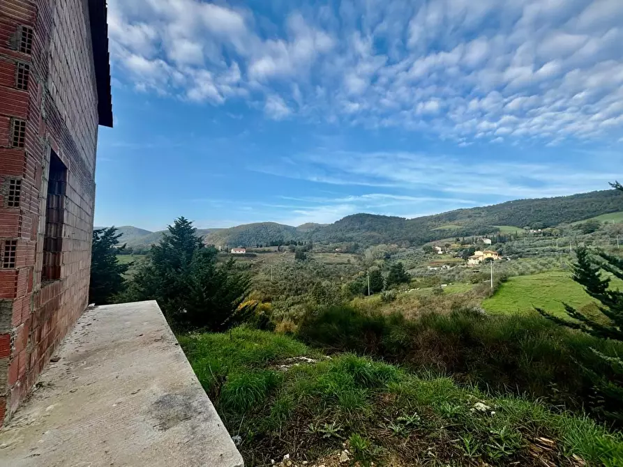 Immagine 4 di Villa in vendita  a Chianni