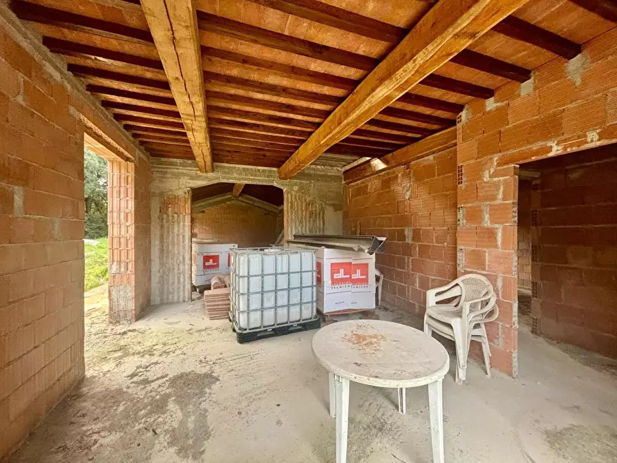 Immagine 13 di Villa in vendita  a Chianni