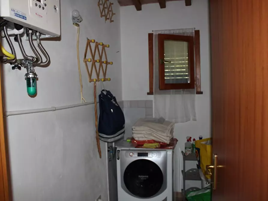 Immagine 20 di Villa in vendita  a Fauglia