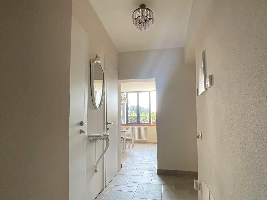 Immagine 7 di Villa in vendita  a San Giuliano Terme