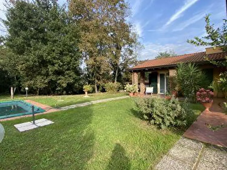 Immagine 4 di Casa indipendente in vendita  a Castelnuovo Magra