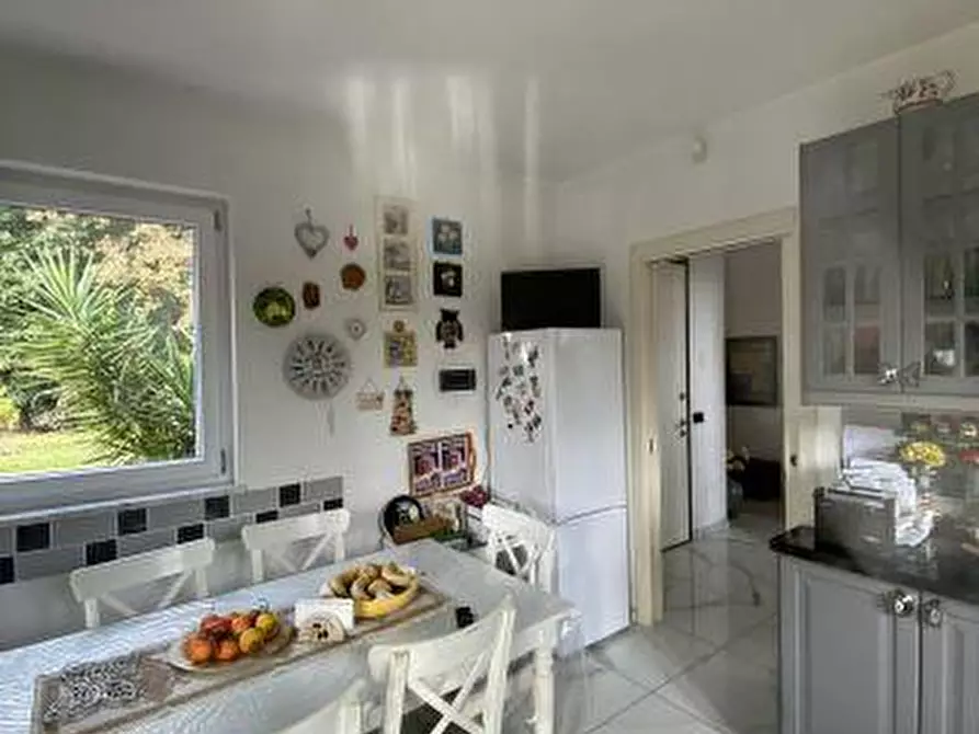 Immagine 14 di Casa indipendente in vendita  a Castelnuovo Magra