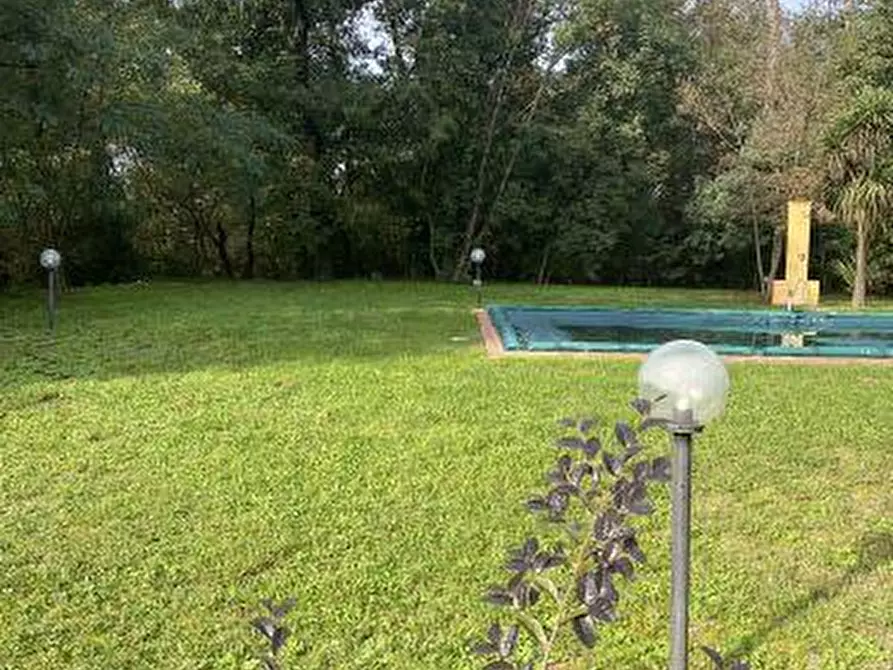 Immagine 2 di Casa indipendente in vendita  a Castelnuovo Magra