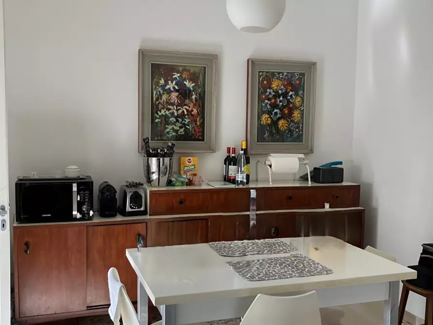 Immagine 2 di Appartamento in vendita  a Livorno