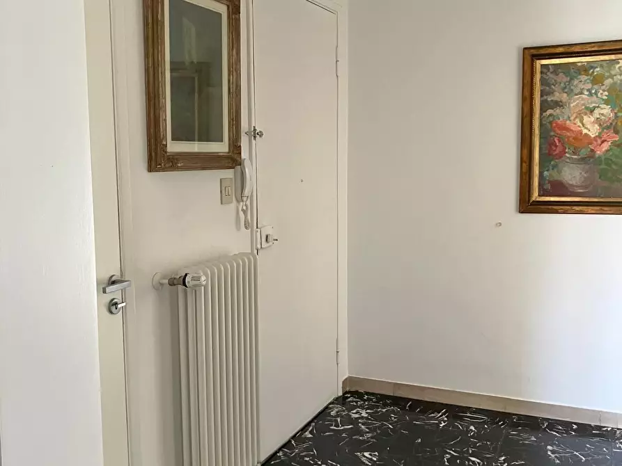 Immagine 8 di Appartamento in vendita  a Livorno