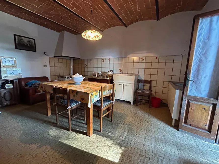 Immagine 14 di Casa indipendente in vendita  a Peccioli