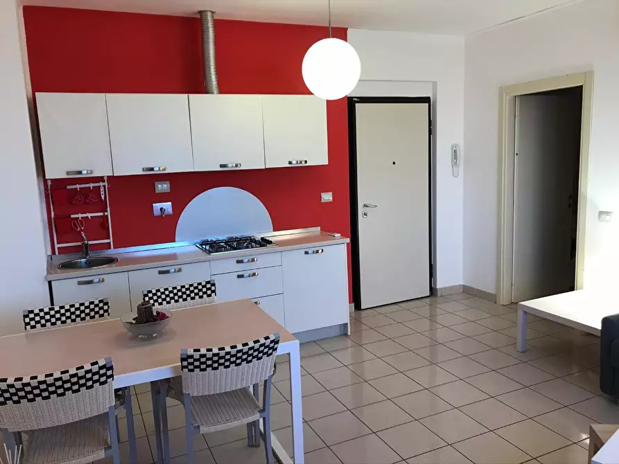 Immagine 2 di Appartamento in vendita  a Pisa