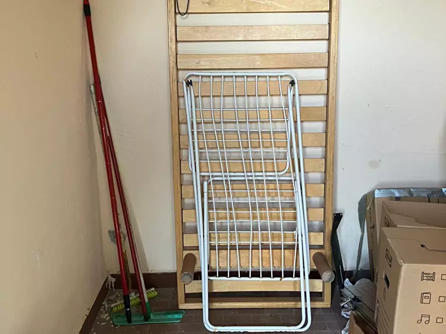 Immagine 28 di Appartamento in vendita  a Ortonovo