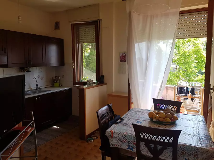 Immagine 2 di Appartamento in vendita  a Cascina