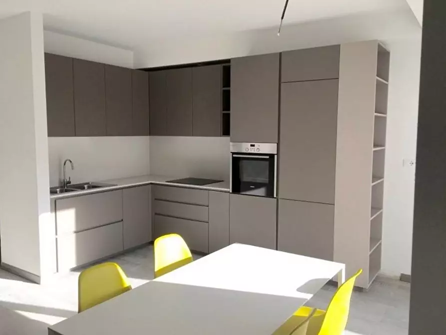 Immagine 12 di Appartamento in vendita  a Massa