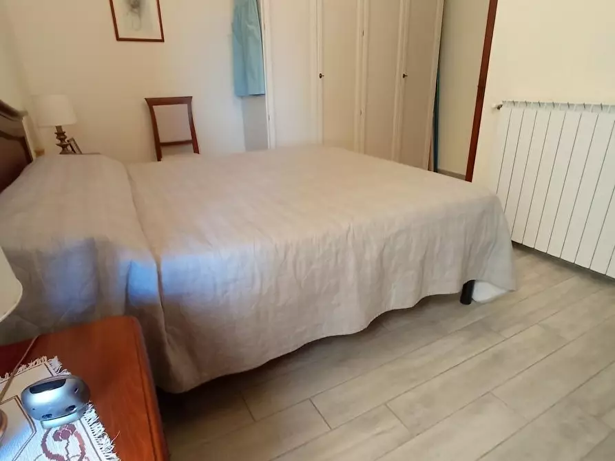 Immagine 4 di Appartamento in vendita  a Lucca