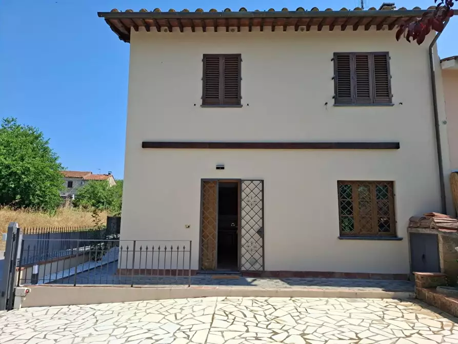 Immagine 52 di Casa bifamiliare in vendita  a Altopascio