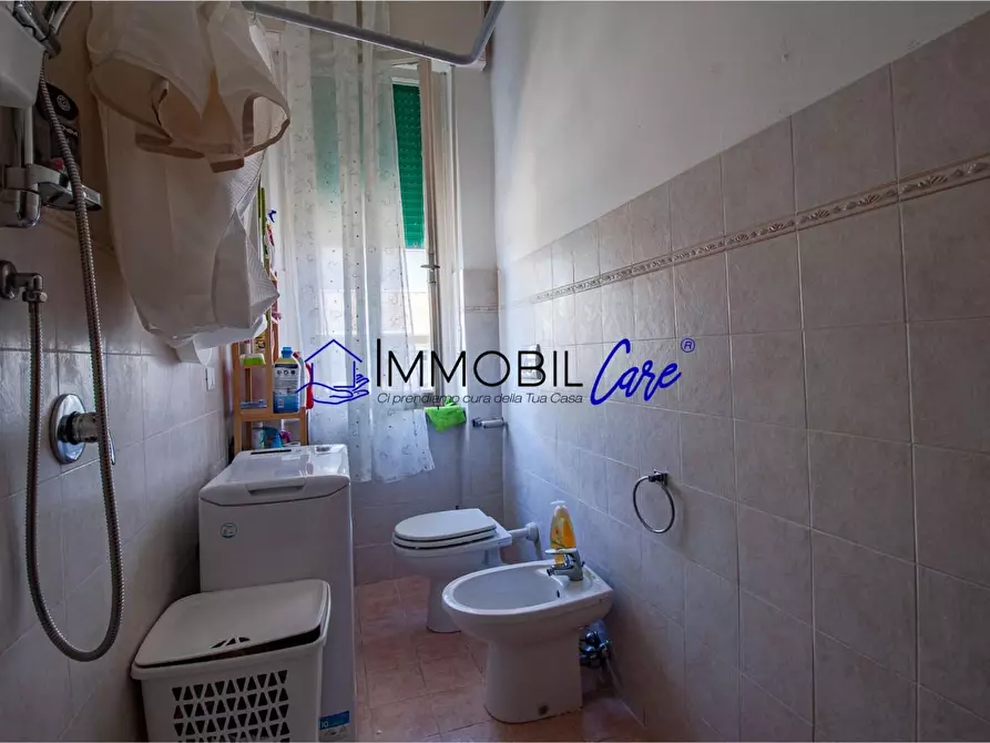 Immagine 14 di Appartamento in vendita  a Livorno