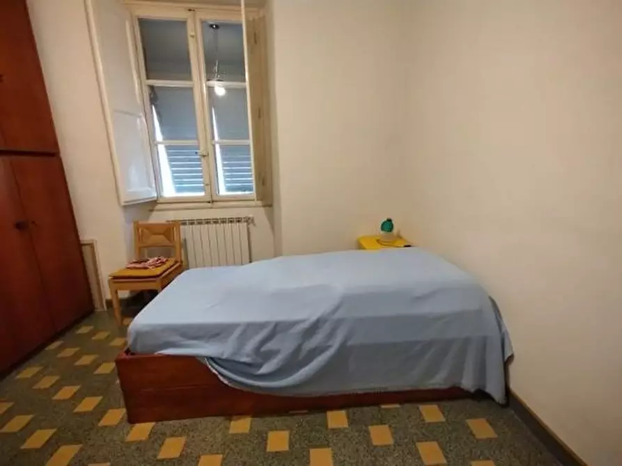 Immagine 21 di Appartamento in vendita  a Lucca