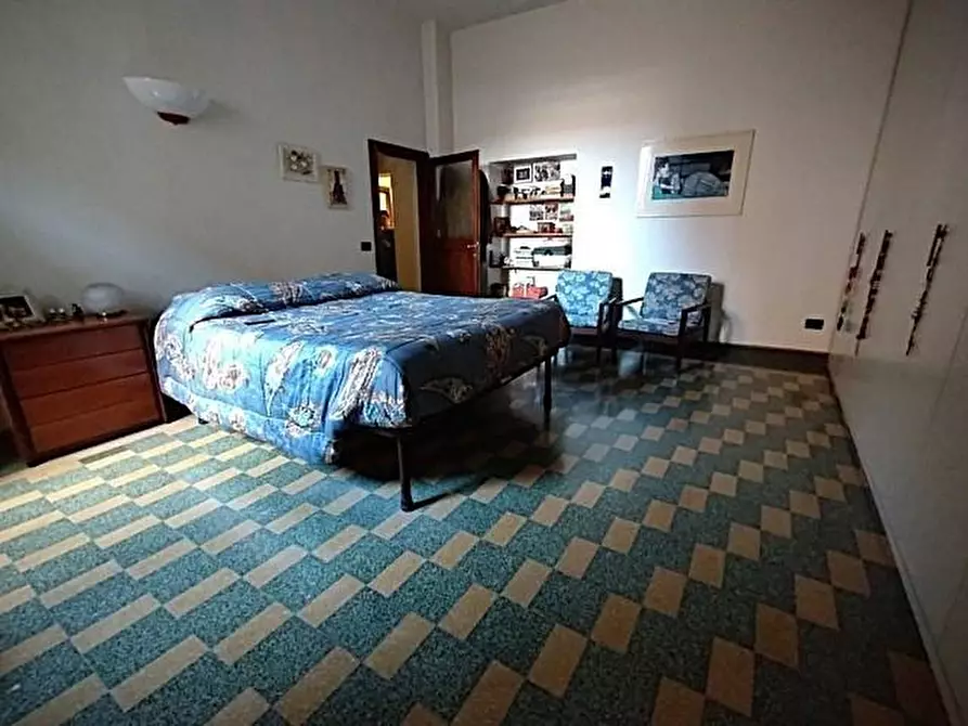 Immagine 20 di Appartamento in vendita  a Lucca