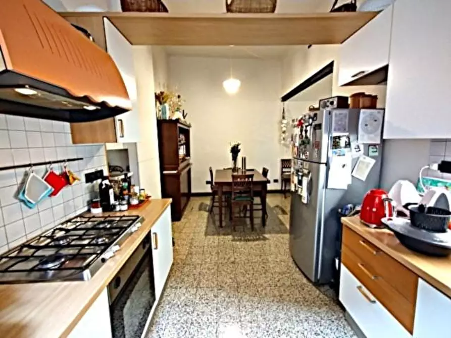 Immagine 4 di Appartamento in vendita  a Lucca