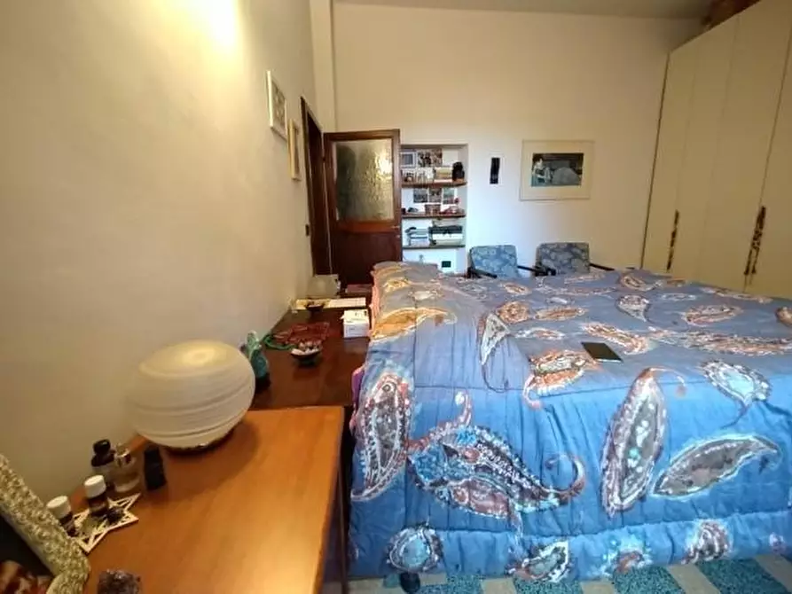 Immagine 19 di Appartamento in vendita  a Lucca