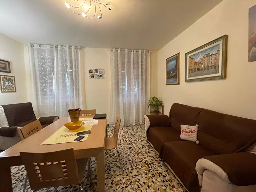 Immagine 28 di Terratetto in vendita  a Lucca