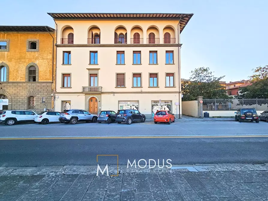 Immagine 2 di Appartamento in vendita  a Pisa