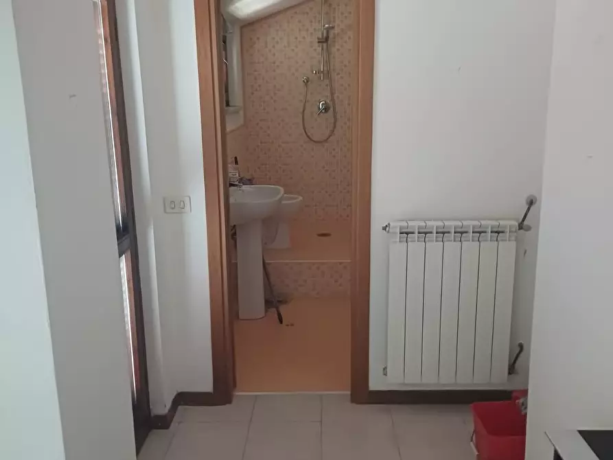 Immagine 11 di Villetta a schiera in vendita  a Ortonovo